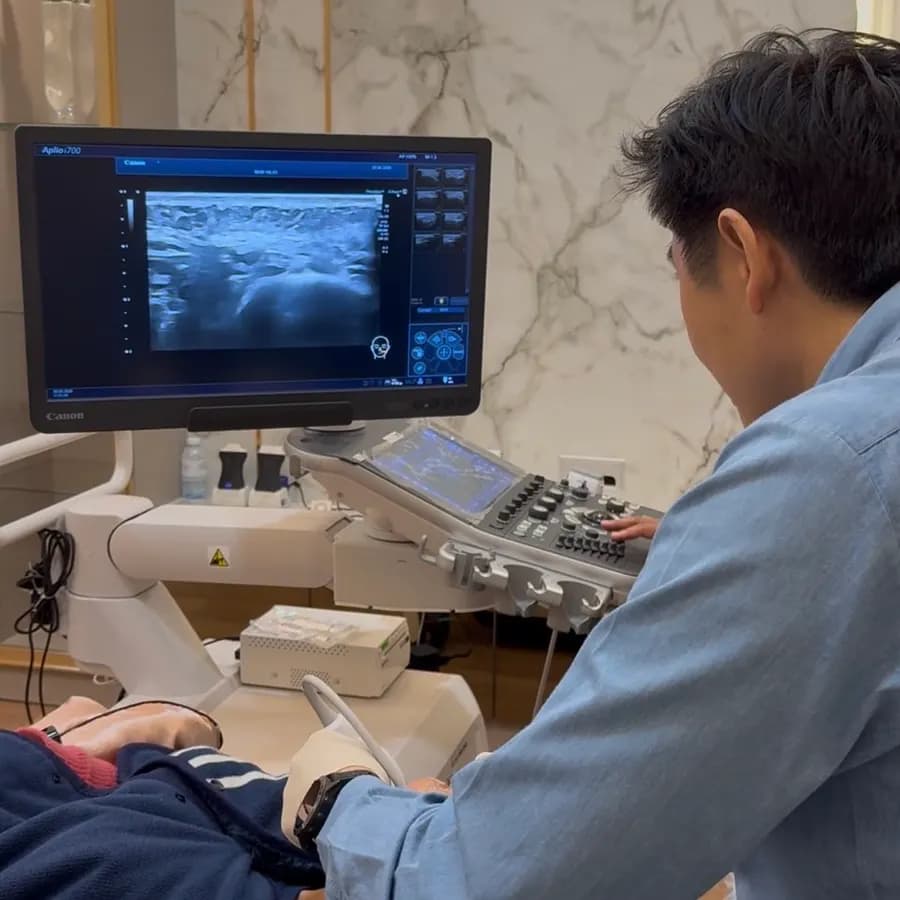 การตรวจ Ultrasound ด้วยเครื่อง Canon Aplio i700 ก่อนวางแผนการรักษา